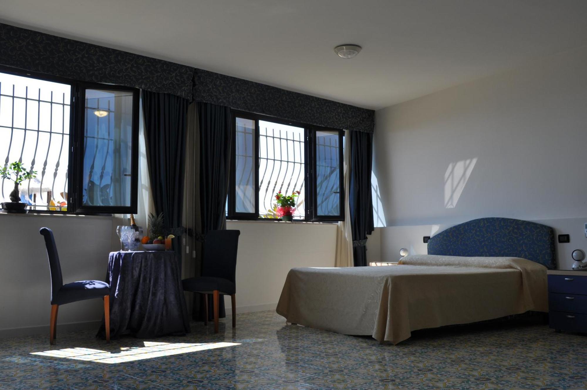 Hotel La Playa Sperlonga Εξωτερικό φωτογραφία
